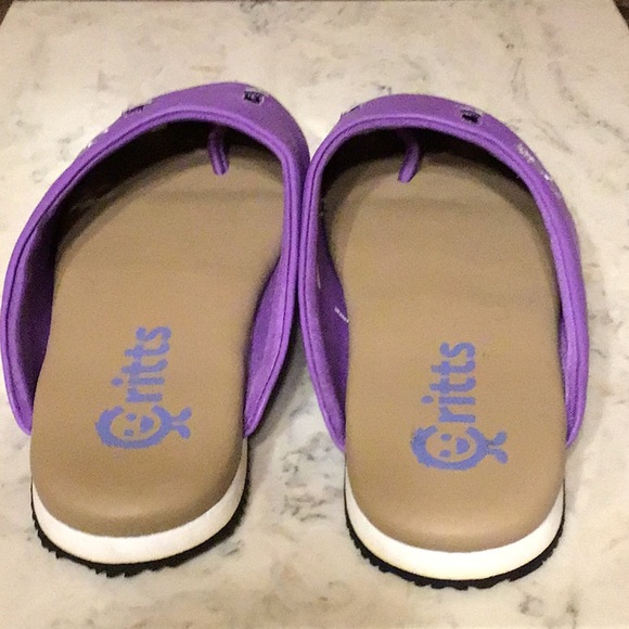 Critts slide thonged sandals . - Picture 2 of 5